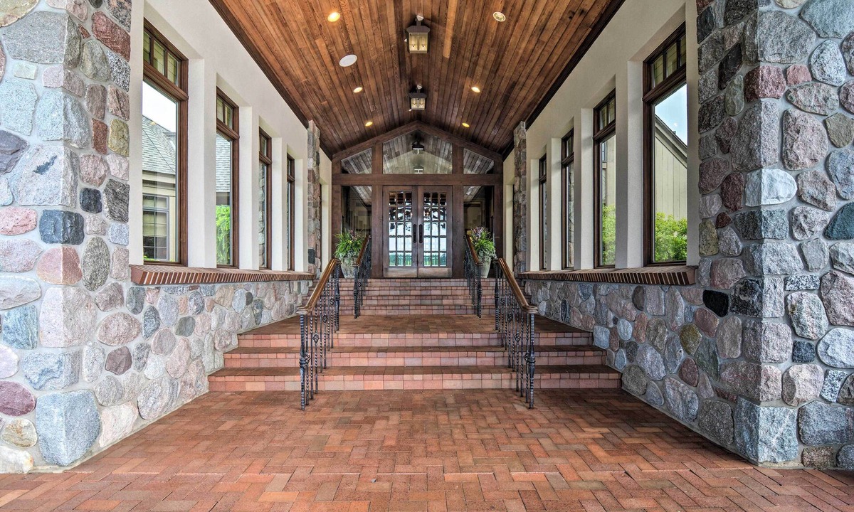 Birchwood Farms Cottage | 10 Mi to Nubs Nob: Modern Retreat w/Fire Pit