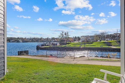 Charlevoix House | 117C Edgewater Inn
