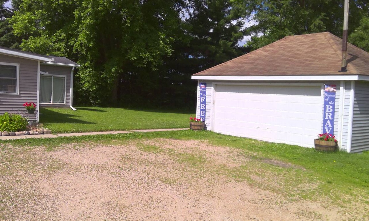 Beaver Dam House | 2 bed, 2 bath home on 5 acres with a garage, saltwater pool, firepit, and more!
