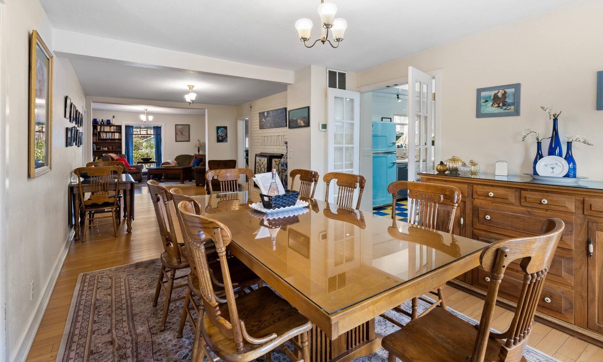 Ashland Hotel | 2 units with 6 bedrooms, 6 bathrooms, a kitchen and large dining area.