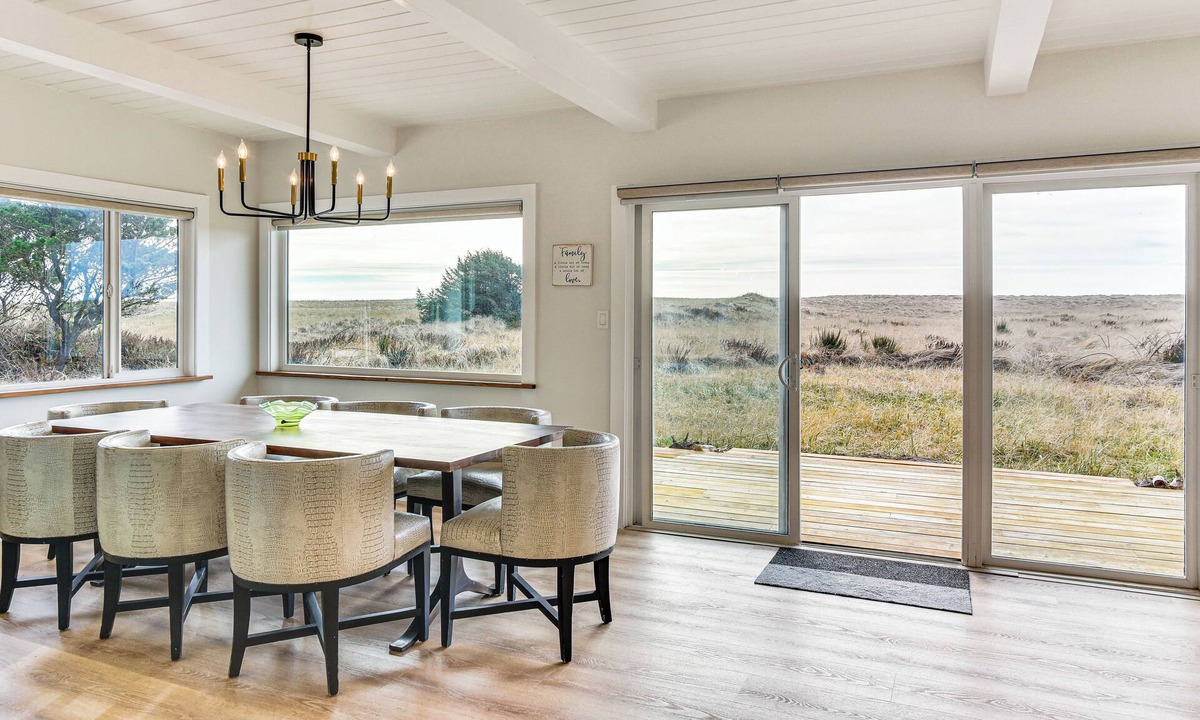 Warrenton Cottage | 3-acre Oceanfront Home: Game Room & Fire Pit!