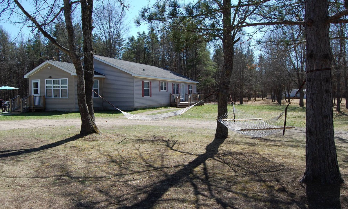 Roscommon House | All Seasons getaway 2 mi from ORV/Snowmobile trails w/game room in Roscommon