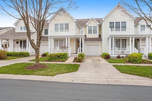 Ocean View House | Bear Trap - 206 October Glory