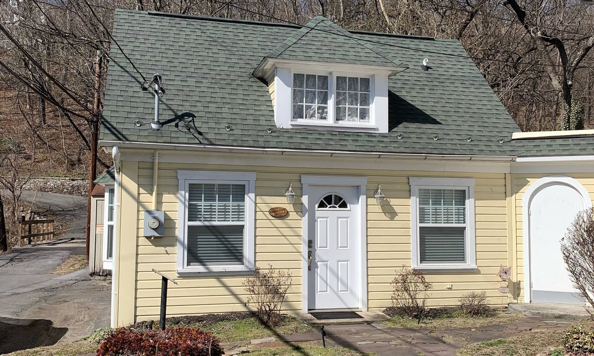 Berkeley Springs Cottage | Brookside Cottage is a beautiful open concept doll house stay for two.