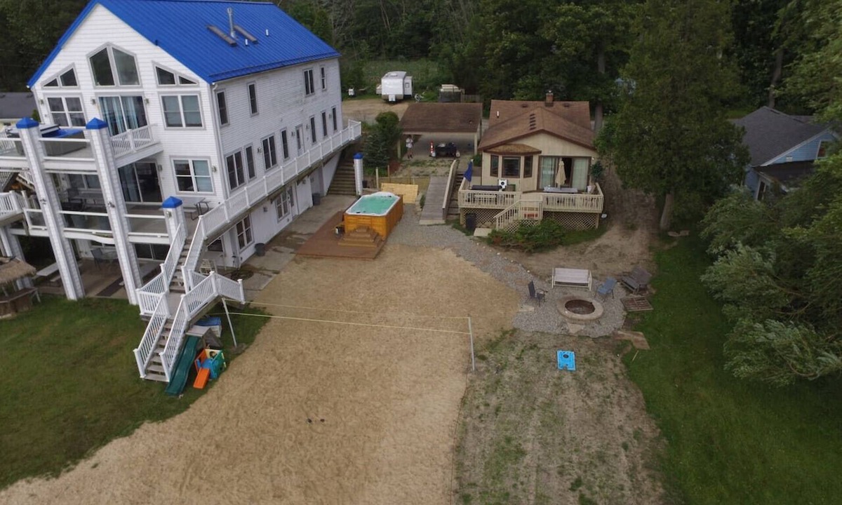 Alto House | Campau Lake Retreat | 2 Homes | Large Family Groups