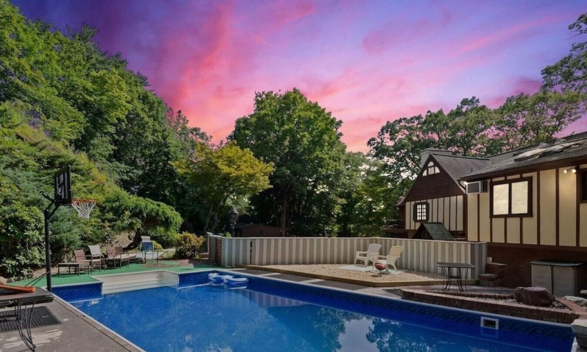 Ossining House | Castle Retreat w/Pool, BBQ, Game Room & Pets OK!