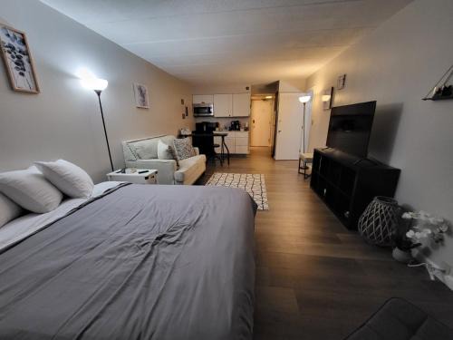 Weirs Beach Apartment | Cedar Lodge Condo with Lake Winnipesaukee Views; close to Weirs Beach!
