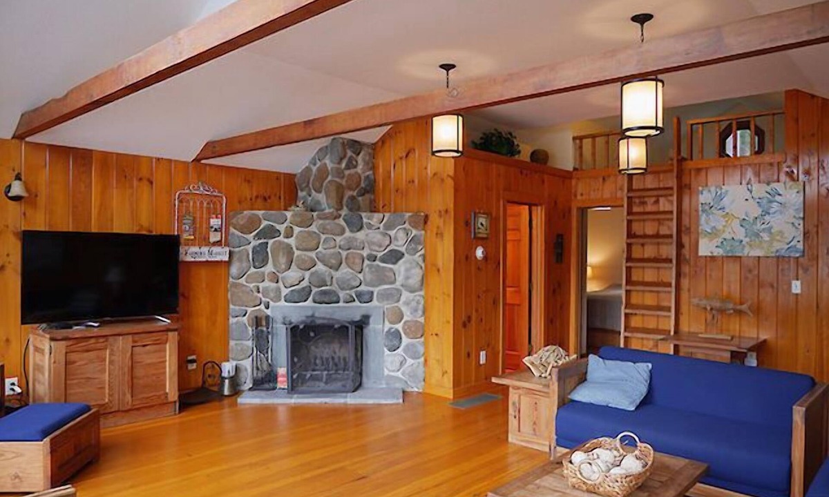 Weare Resort | Come stay at our four season resort!