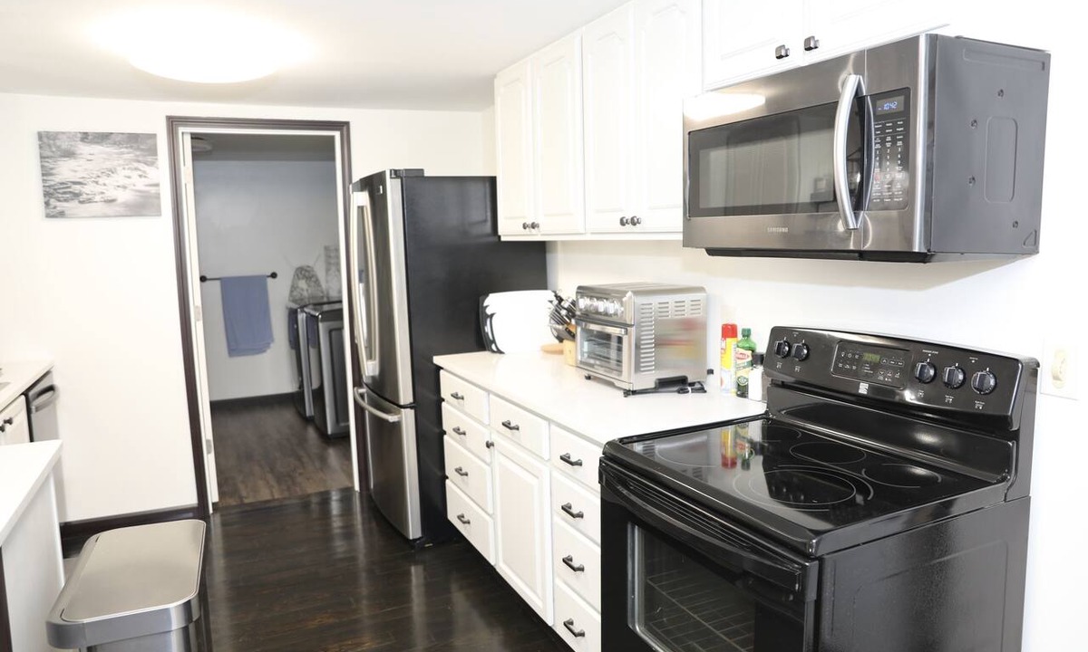 Hillsdale House | Comfortable Hillsdale Retreat
