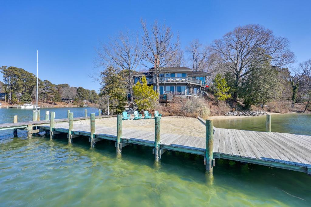 Irvington House | Deep Water Dock & Private Beach! Irvington Home