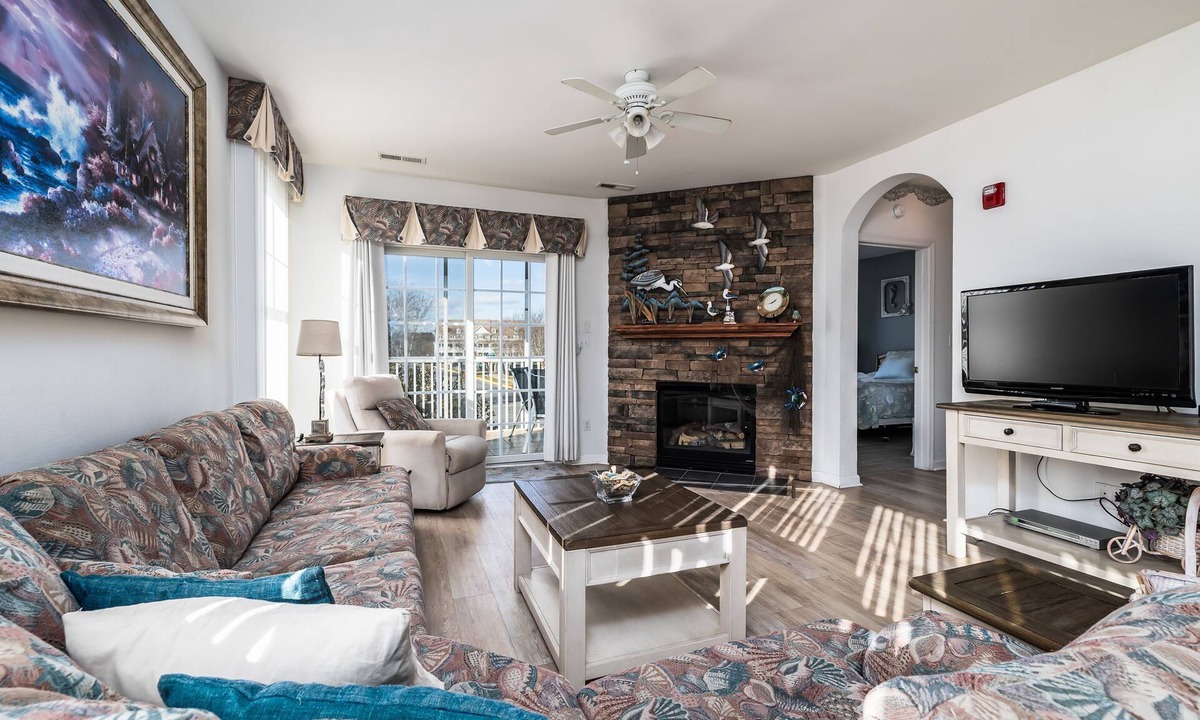 Sun Ridge Condo | Dog‑Friendly (Only 1) Bayside Condo w/Pool & Gym
