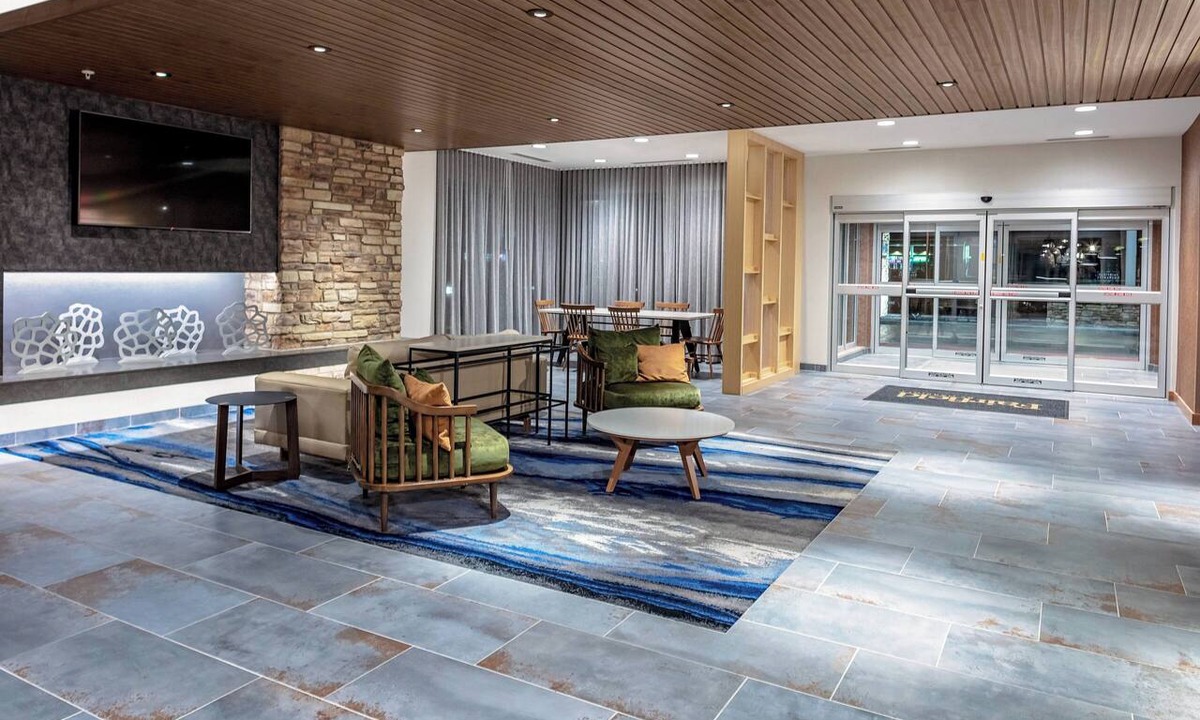 Port Clinton Hotel | Fairfield by Marriott Port Clinton Waterfront