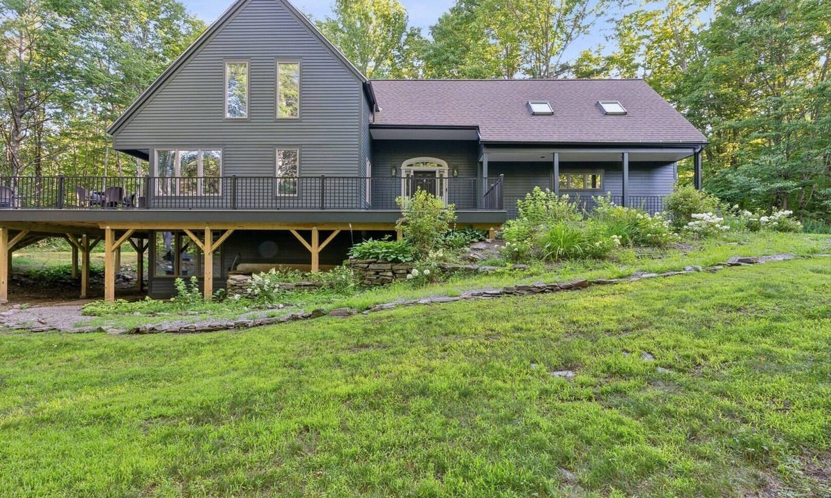 West Hartford House | Fox Crossing House with Large Deck & Fire Pit