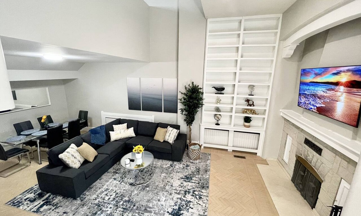 Old Town Apartment | GROUP LUX in Old Town/Gold Coast (+private roof)