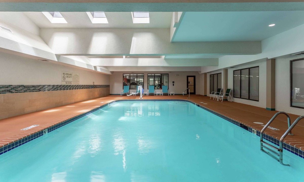 Jefferson City Hotel | Hampton Inn Jefferson City at Capital Mall
