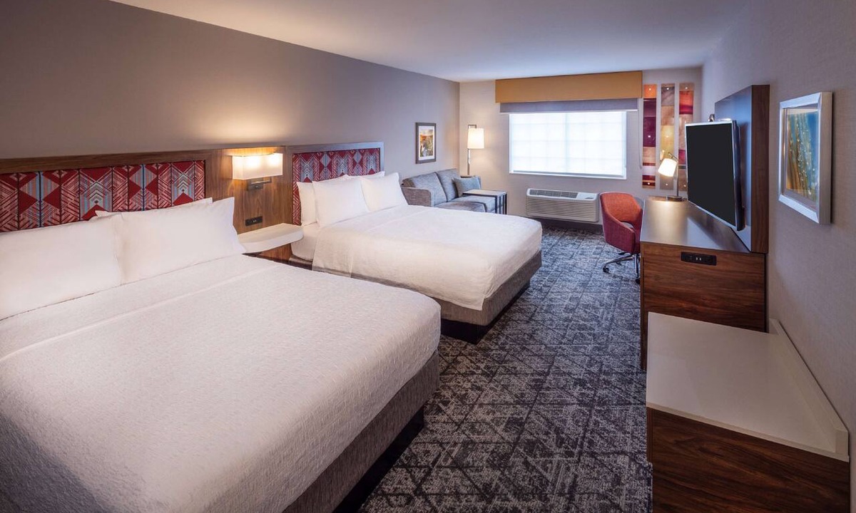 Pullman Hotel | Hampton Inn Pullman