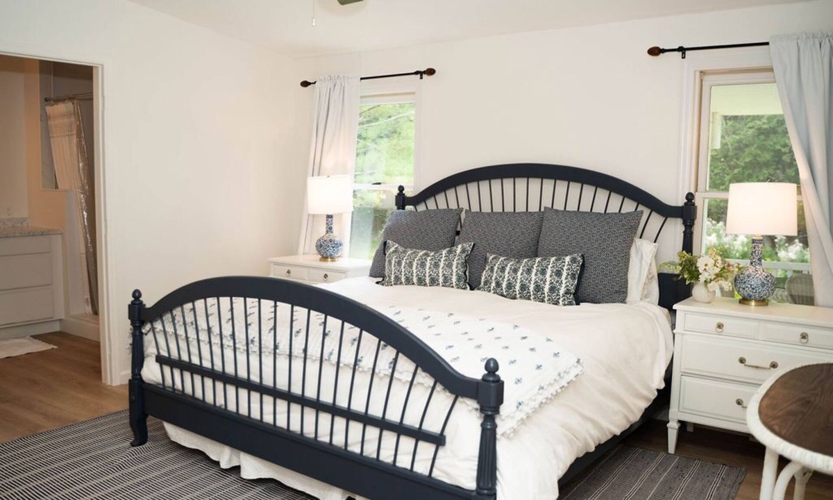 Harbor Springs Cottage | Harbor Shady Acre Cottage Next to Nature Preserve and Minutes From Downtown HS