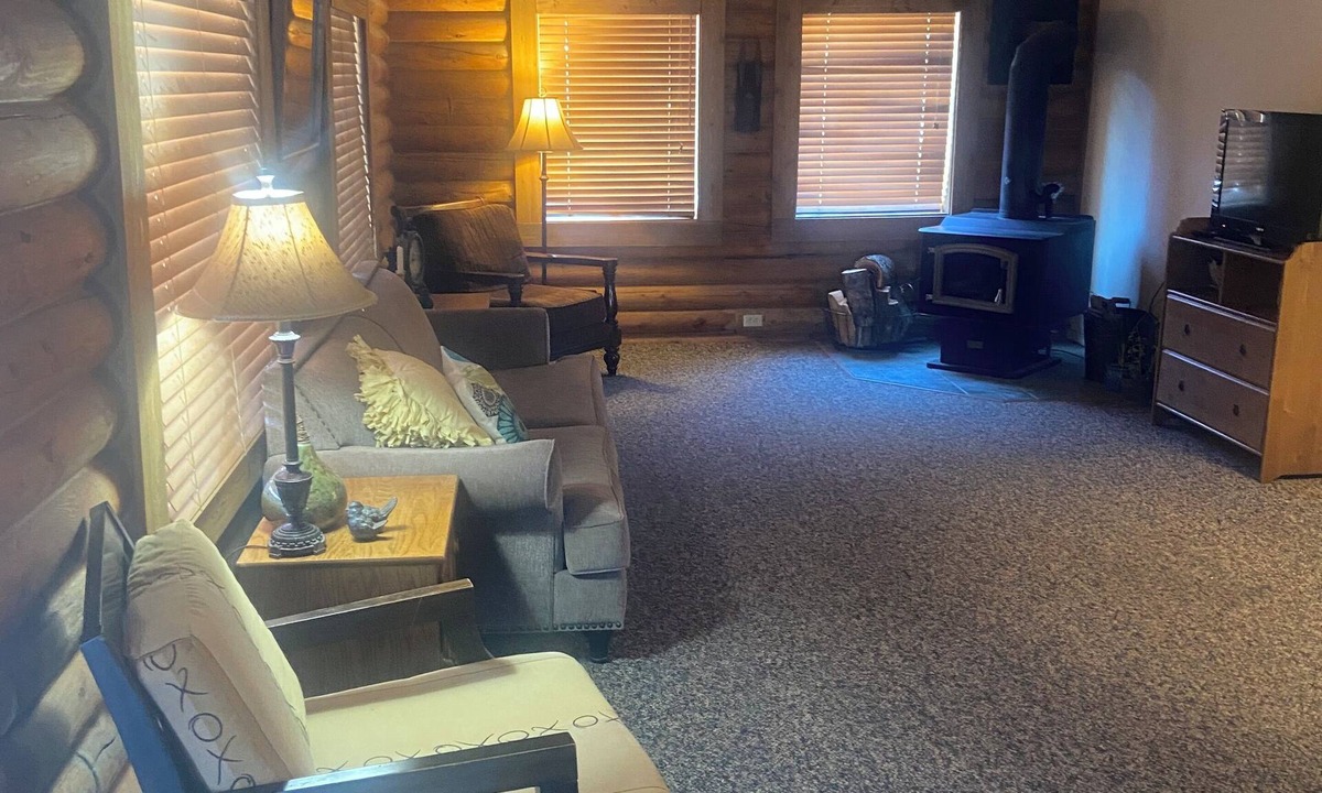 Fish Haven Cabin | Immaculate cabin with a fantastic view, rent for the entire summer