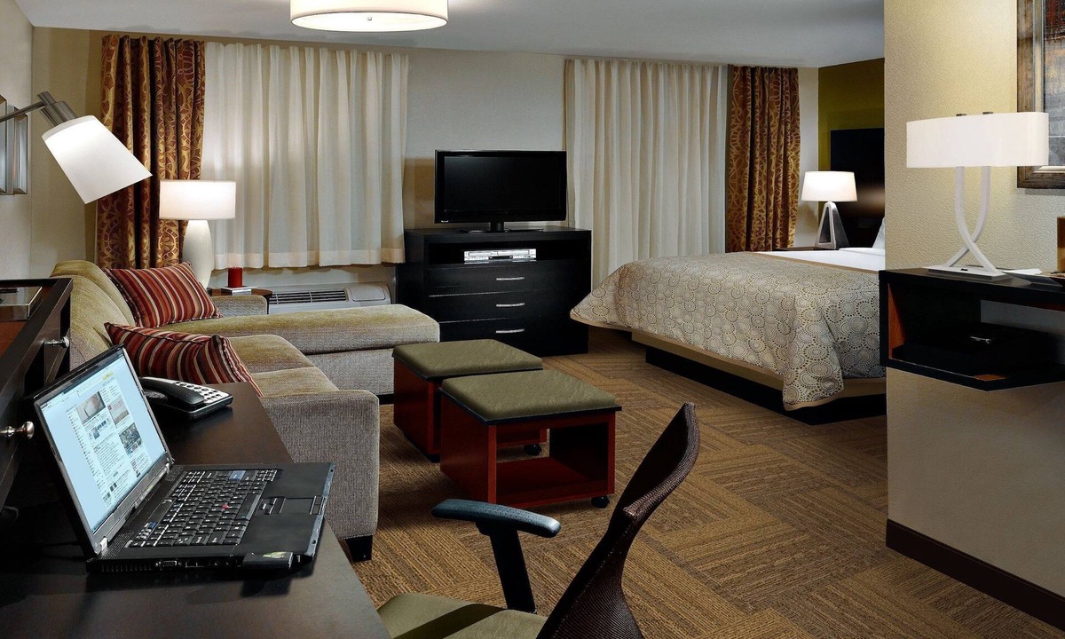 Sterling Heights Apartment | King Studio. Free Breakfast Buffet & Pool Access Included!