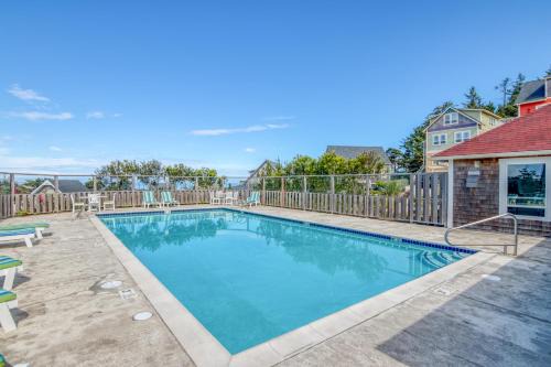 Olivia Beach House | Knee Deep In Happiness