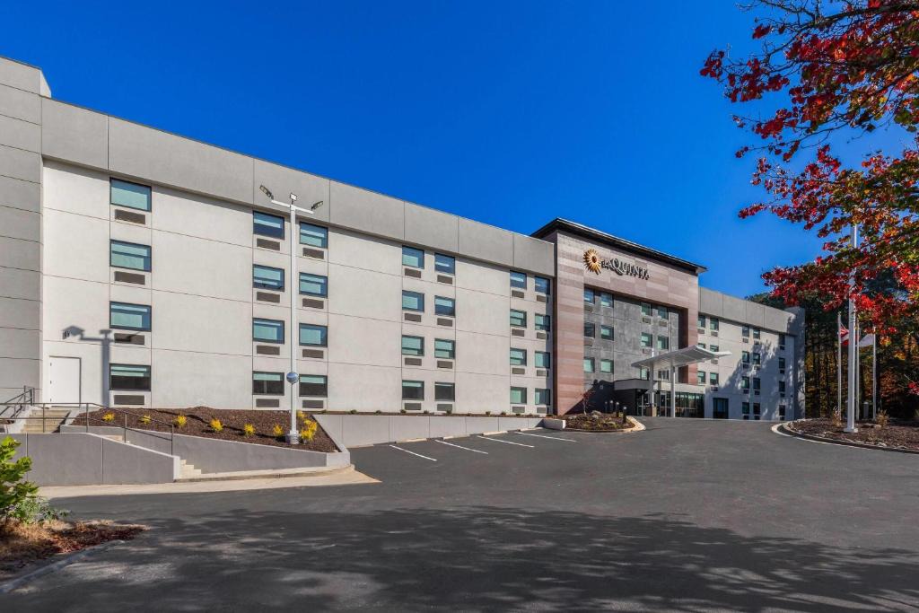 Roswell Hotel | La Quinta by Wyndham Atlanta Roswell