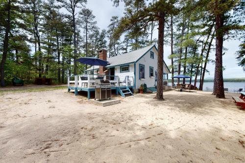 The Bays House | Lake House Retreat