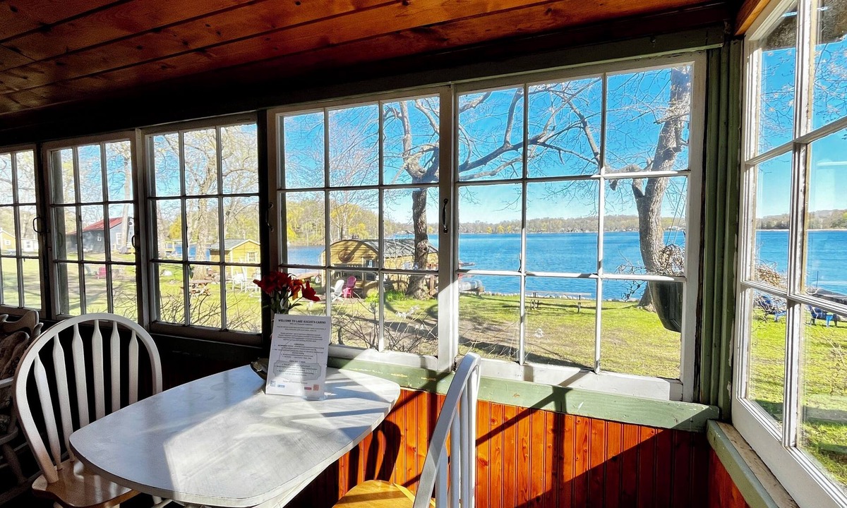 South Haven Cabin | Lakefront Cabin w/Dock & Kayaks, Peaceful MN Getaway. Cozy Charm - Cabin 2