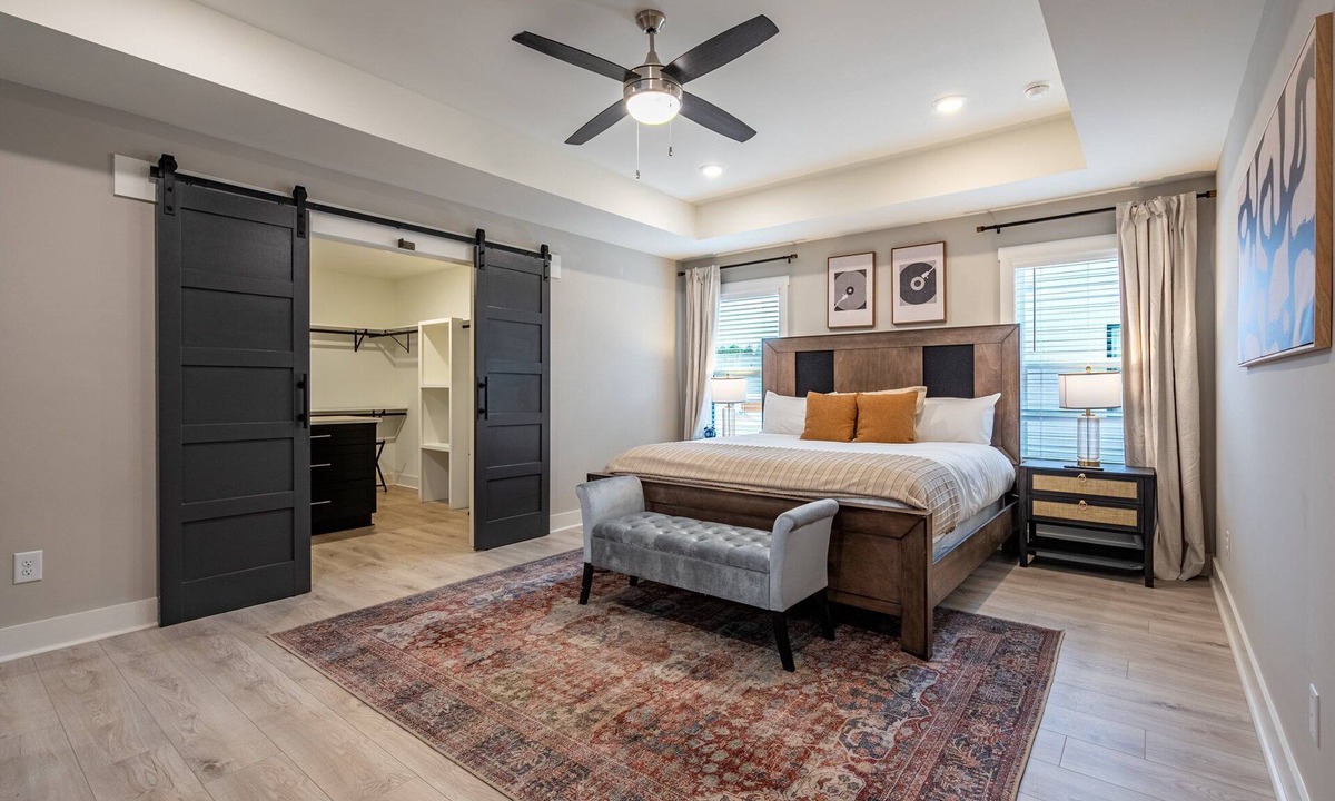 Cartersville House | LakePoint 2 Mi, Sleeps 12, Pets, Games, Grilling