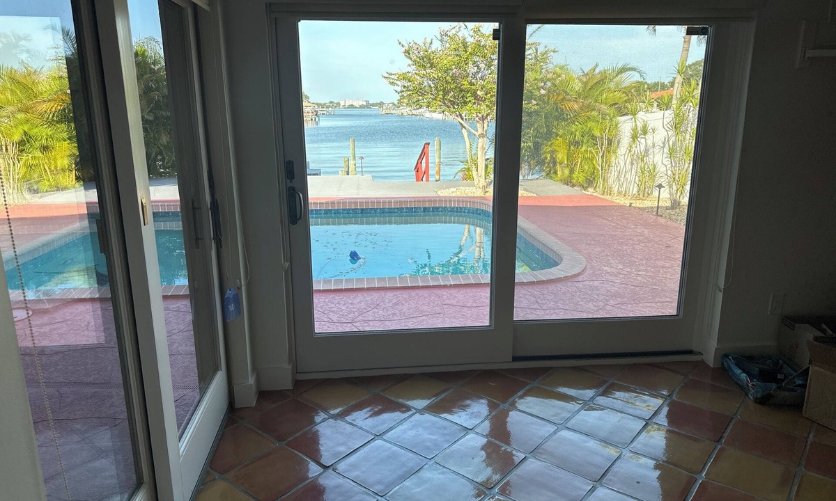 Island Estate House | Large House with nice boat dock plus walk/ride a bike to Clearwater Beach