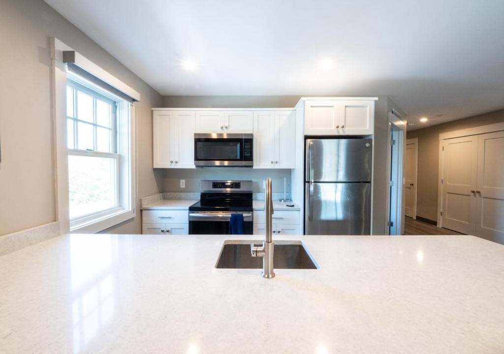 Gloucester Hotel | Long Beach Suites