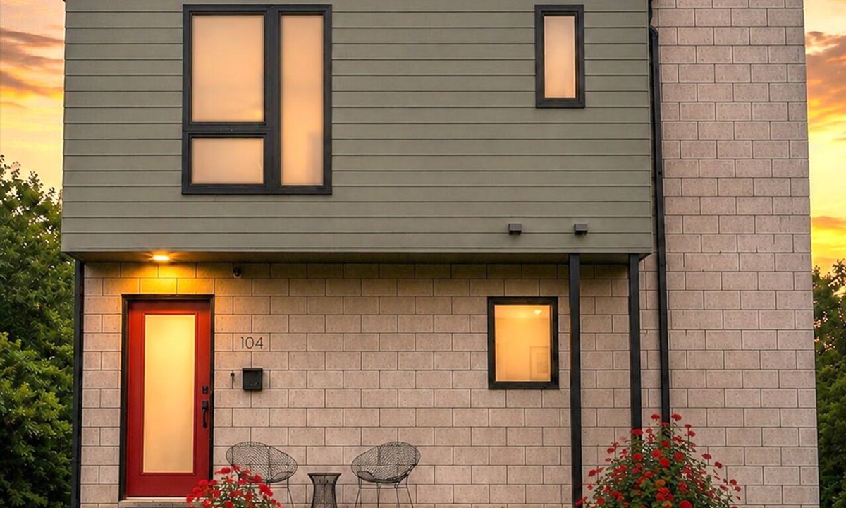 Detroit House | Modern spacious 313 Dwelling! 3 bedroom - 3 levels