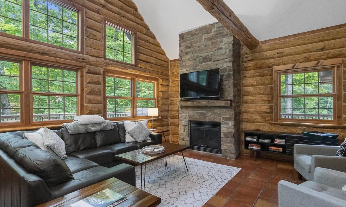 Harbor Springs House | Perched in Nature at the Top of The Highlands - Short Trips to Everything!