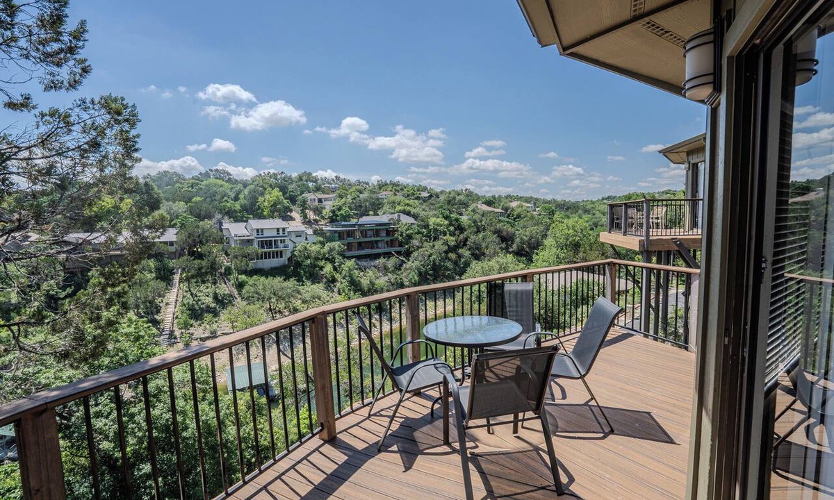 Lakeway Villa | Prickly Pear #14 - Forest Treehouse with Hot Tub Access