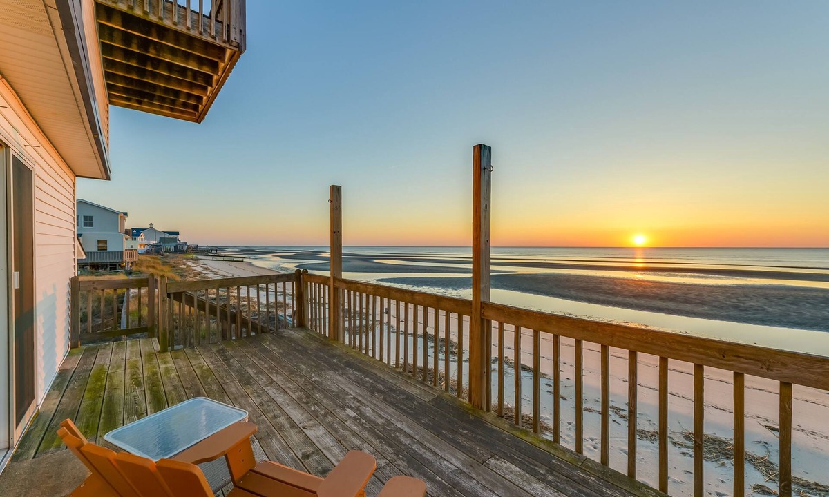 Green Creek Cottage | Private Beach Access! Bayfront Cape May Cottage