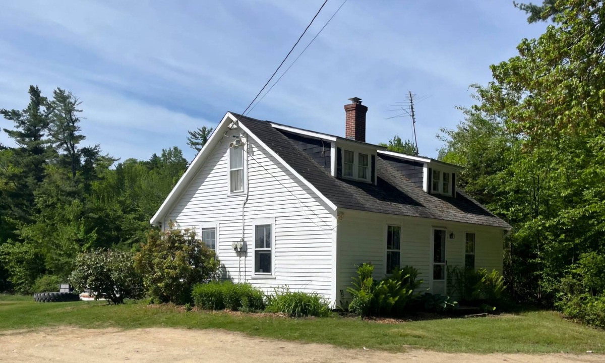 Mason House | Quaint 3-bedroom farmhouse in peaceful Mason, NH.