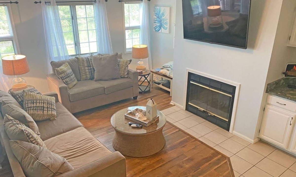 Kelleys Island House | Quarry's Edge with pool - 2 Bdrms 2 Bths