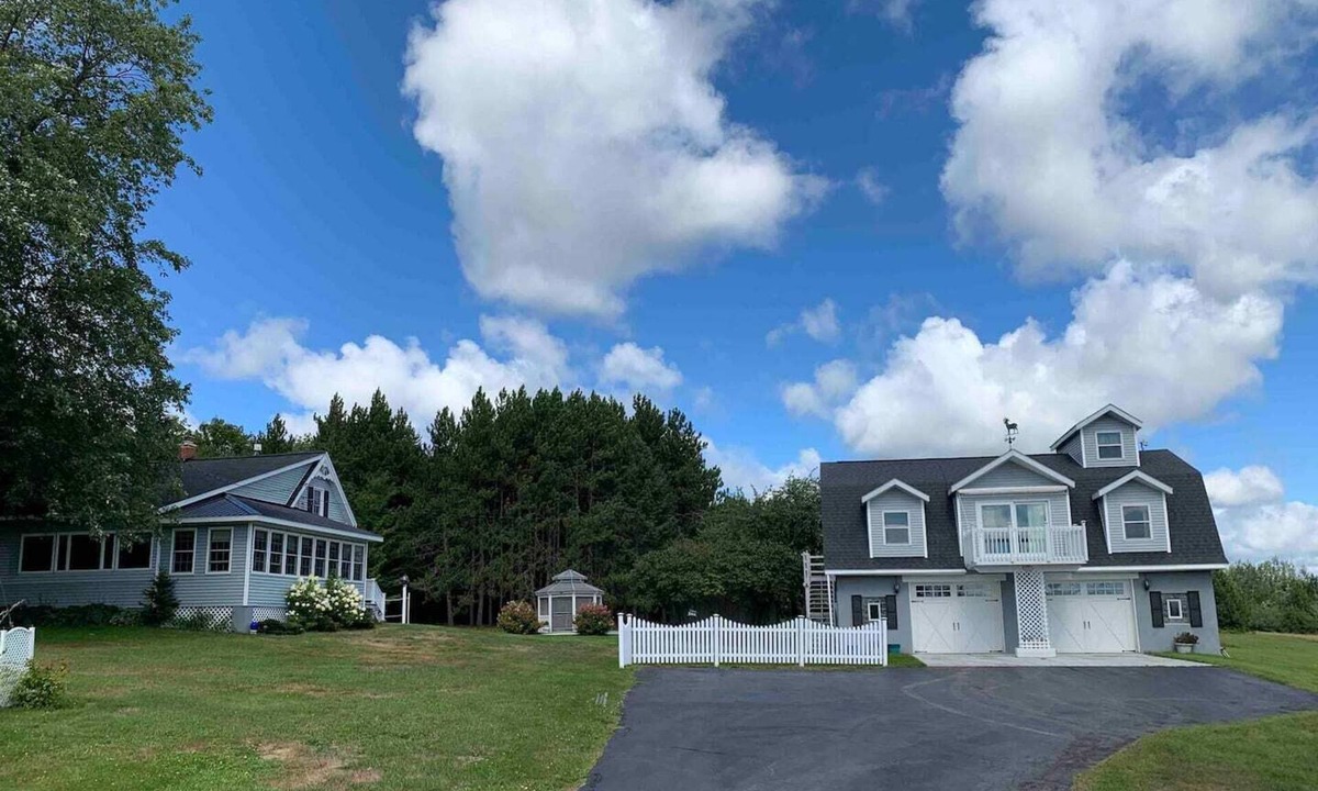 Laurium Apartment | Quiet Country Apartment Getaway