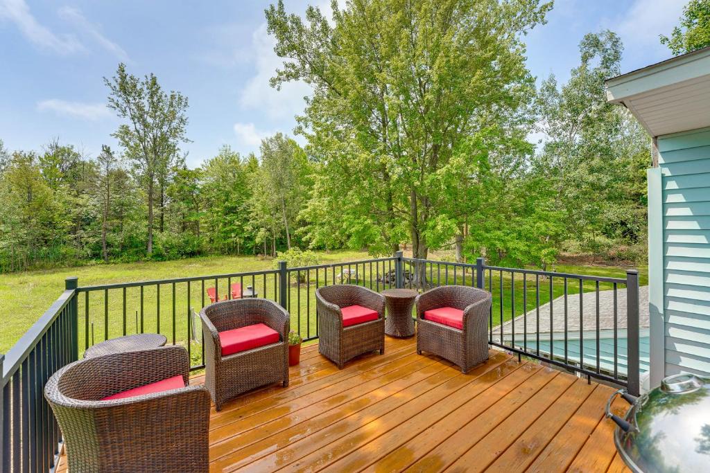 Holland Apartment | Quiet Country Studio Between Saugatuck & Holland!