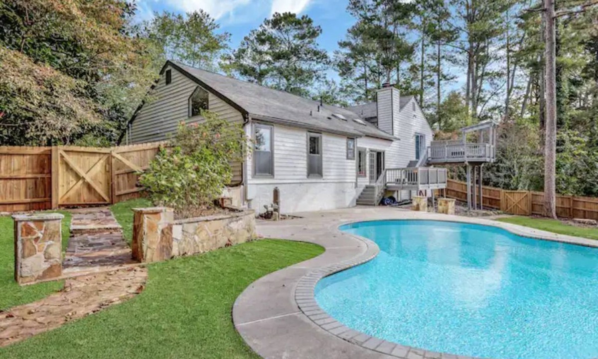 Roswell House | Renovated Historic Roswell House