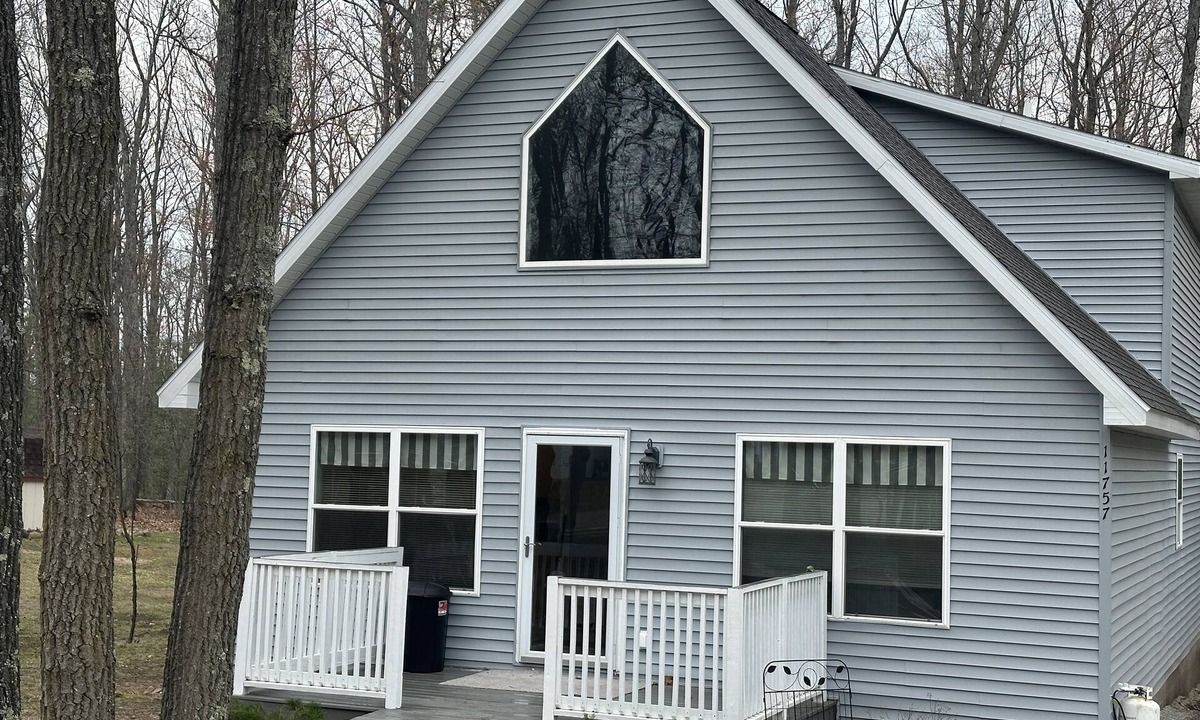 Higgins Lake House | Retreat Great for LG groups-Families Summer Getaway. Come make memories