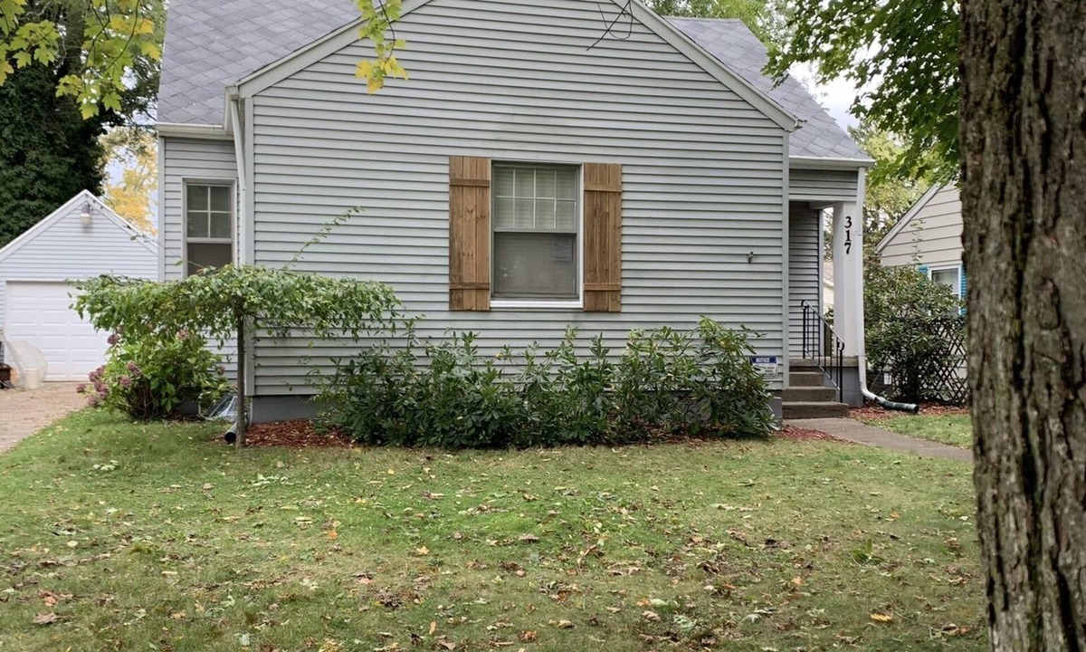 South Haven House | 'Sanderlings' - Family friendly home near South Beach, Kid's Corner, Downtown