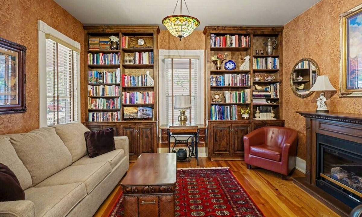 Siskiyou-Hargadine Historic District House | Savage Upon Siskiyou | Prime OSF Location