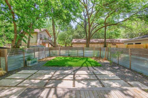 Holly House | Side-by-Side Downtown Austin Homes Perfect for Large Groups