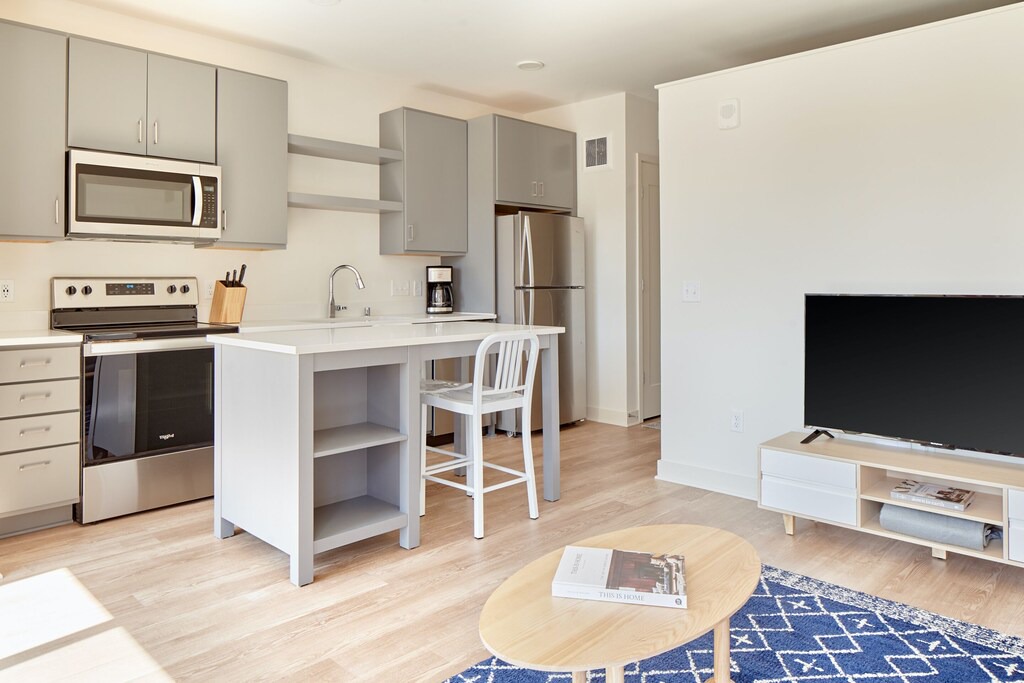 Downtown Minneapolis Apartment | Sonder | Sora | Pleasant 1BR + Sleeper Sofa