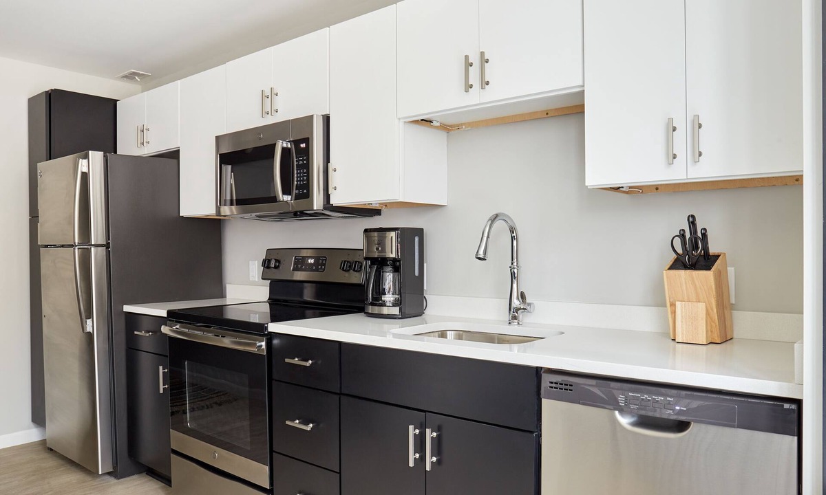 Downtown Detroit Apartment | Sonder The Randolph | One-Bedroom Apartment