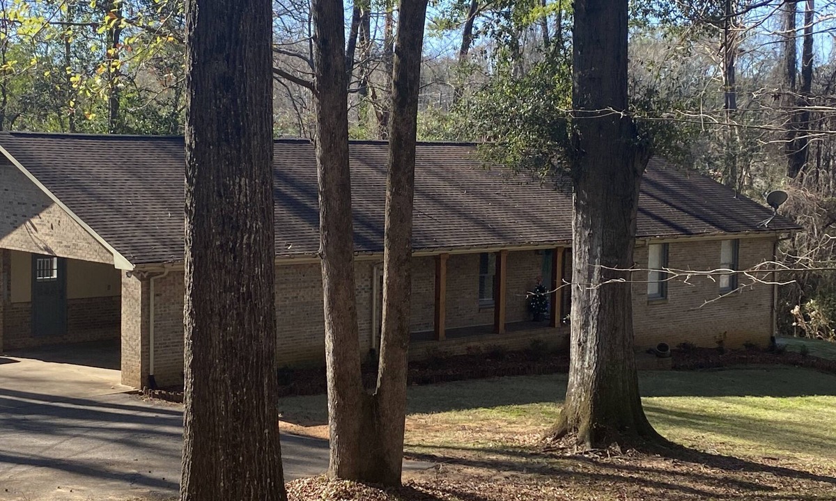 Greensboro House | Spacious, comfortable home in historic Greensboro, Al