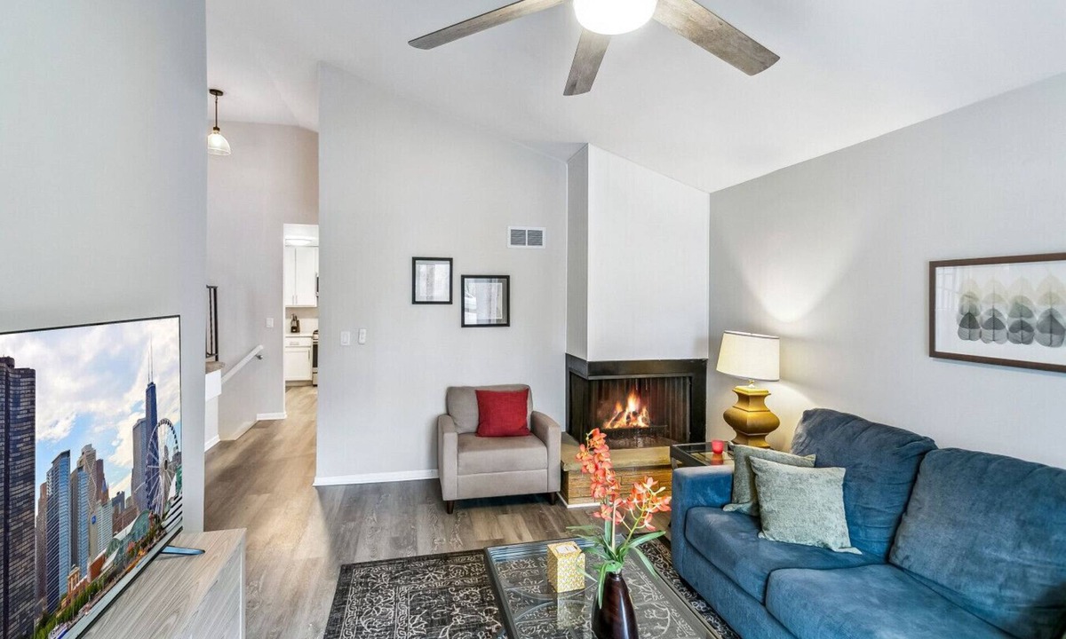 Russell House | Spacious home near DT Libertyville w/Rec Room!