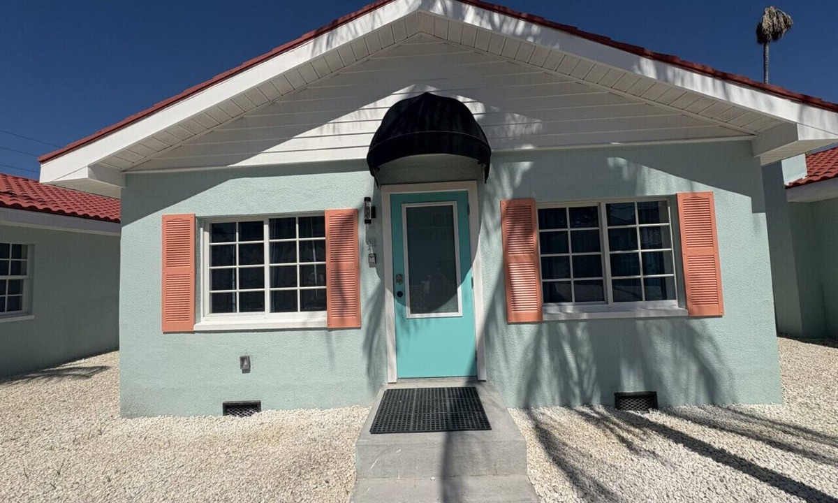 Sunset Beach House | Steps to the beach bungalow #11