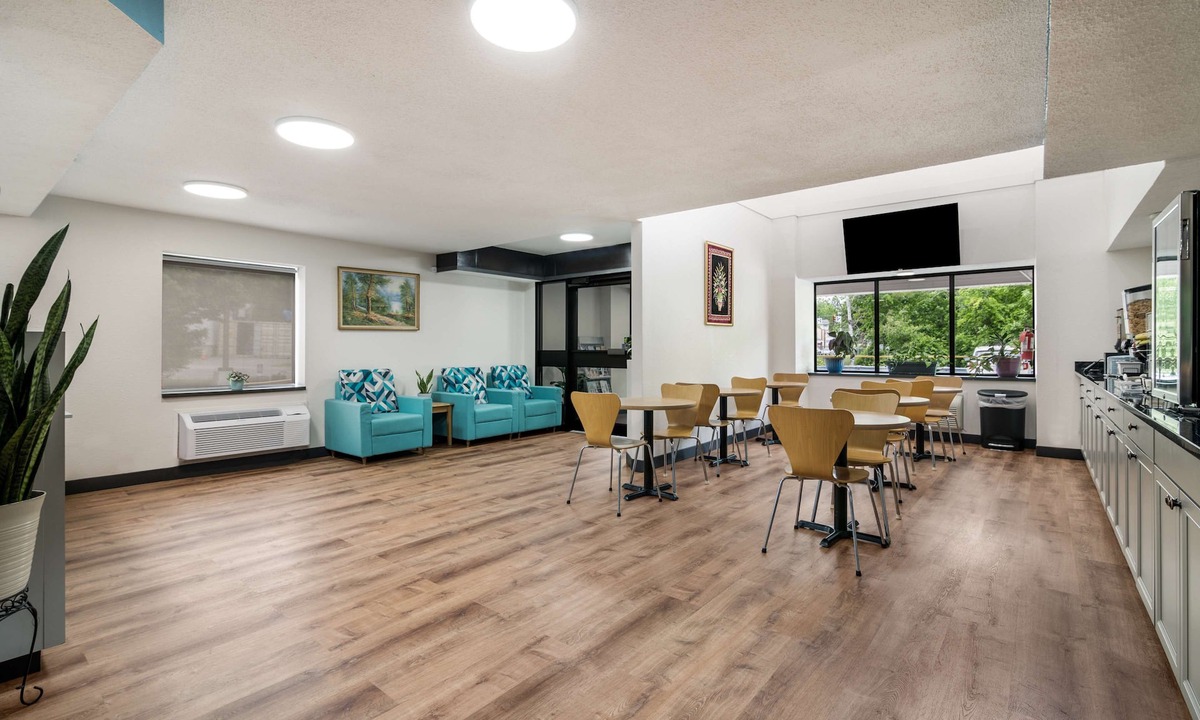 Lewiston Hotel | SureStay by Best Western Lewiston Auburn Area