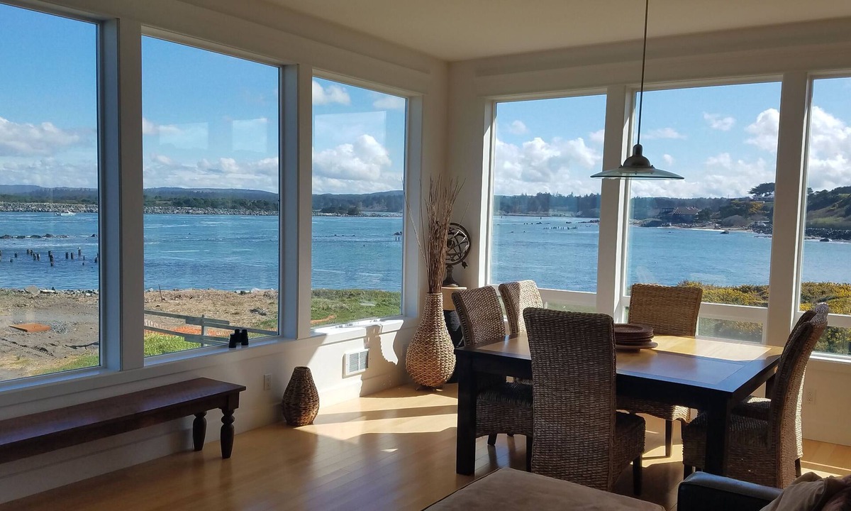 Bandon House | The Coquille River Retreat